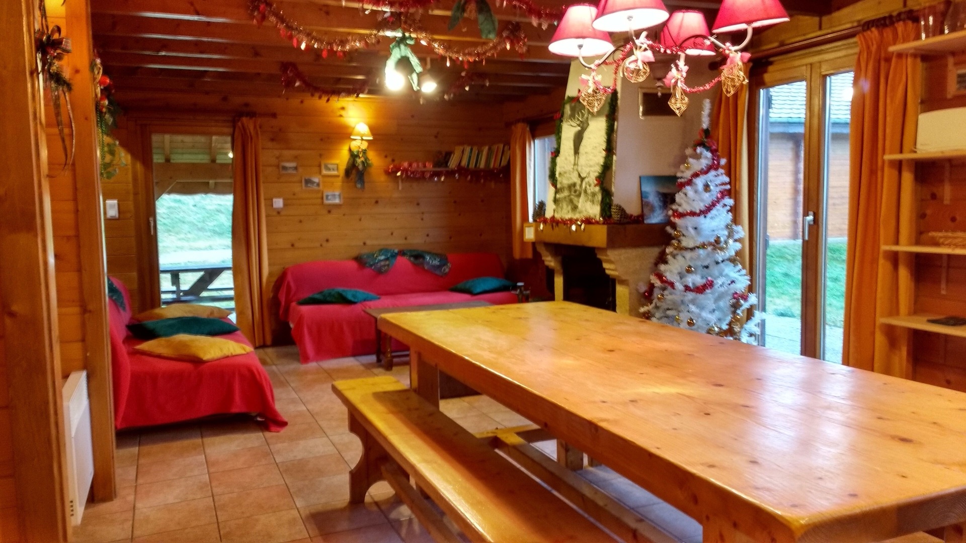 Salon ouvert sur la terrasse