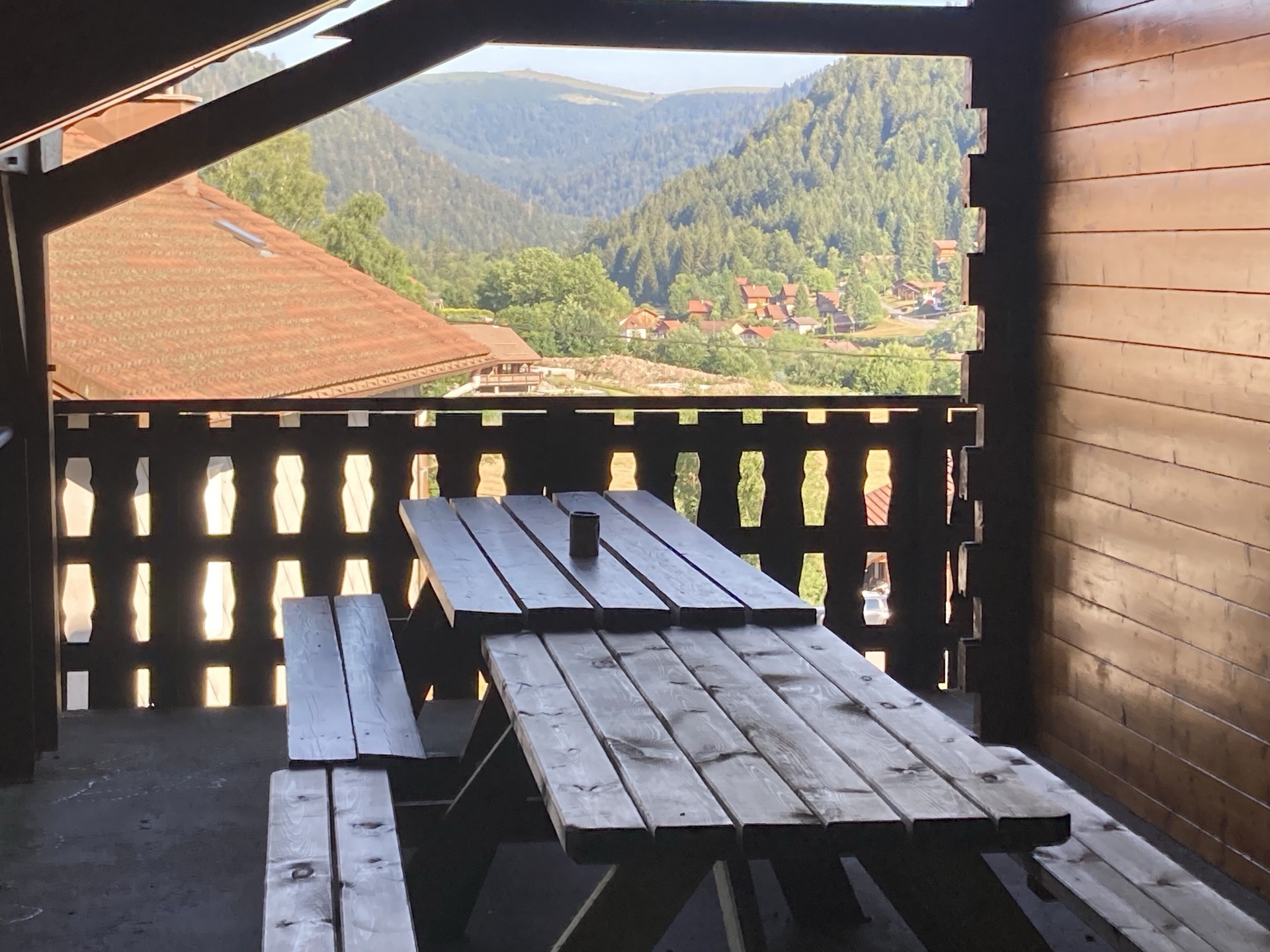 Grande terrasse couverte